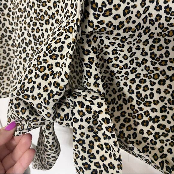 SANDY & SID • via Francesca’s Leopard Animal Print Button Down Tie Collar Top - Picture 5 of 7